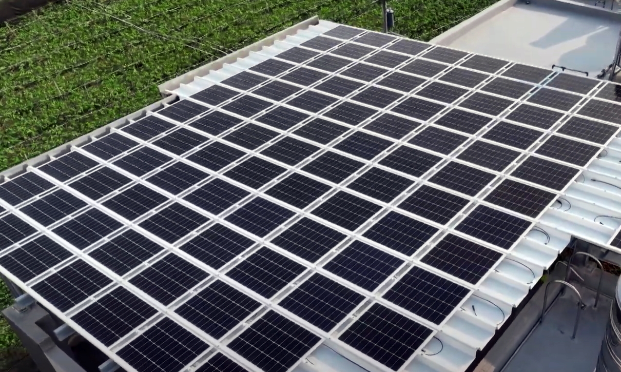 k1体育SunSteel光电浪板升级双玻结构，以提升机械负载强度及气候耐候度，可广泛运用于多元场域