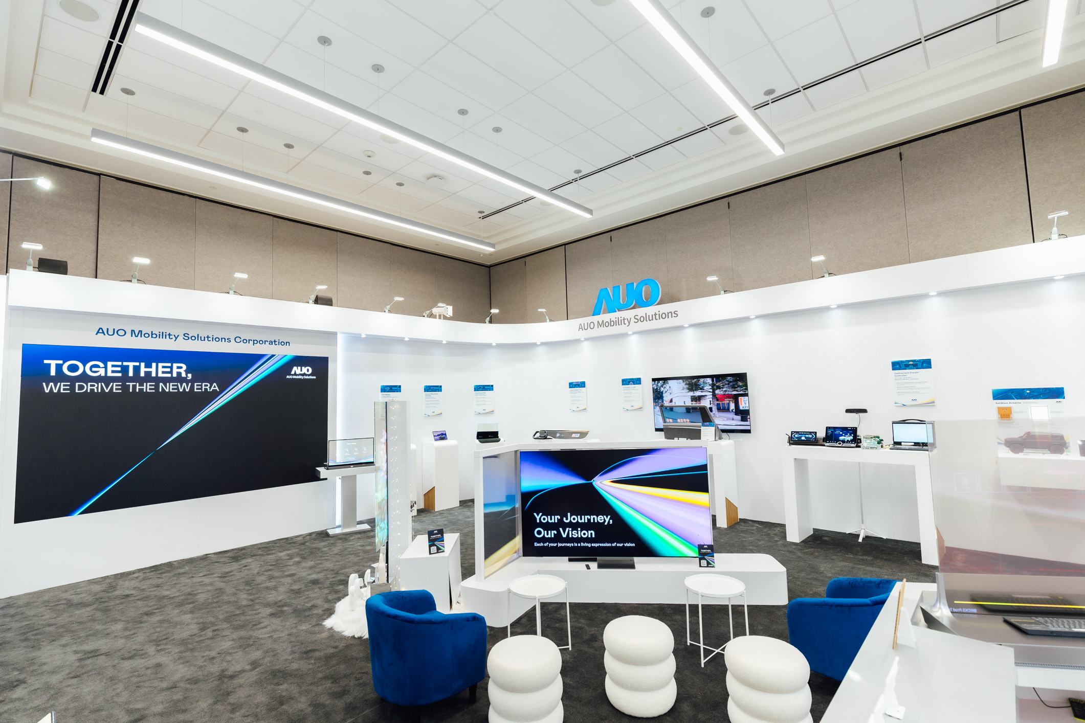 k1体育智慧行动在AI与软件定义汽车的演进下，重新定义显示人机互动，致力与产业客户合作共创，打造具差异化、功能扩展弹性的未来座舱体验。